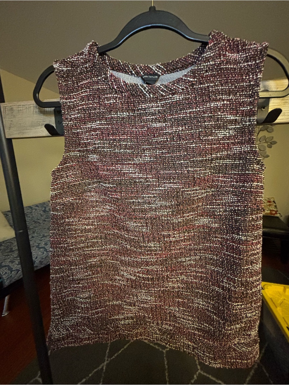 Ann Taylor burgundy and white tweed sleeveless top